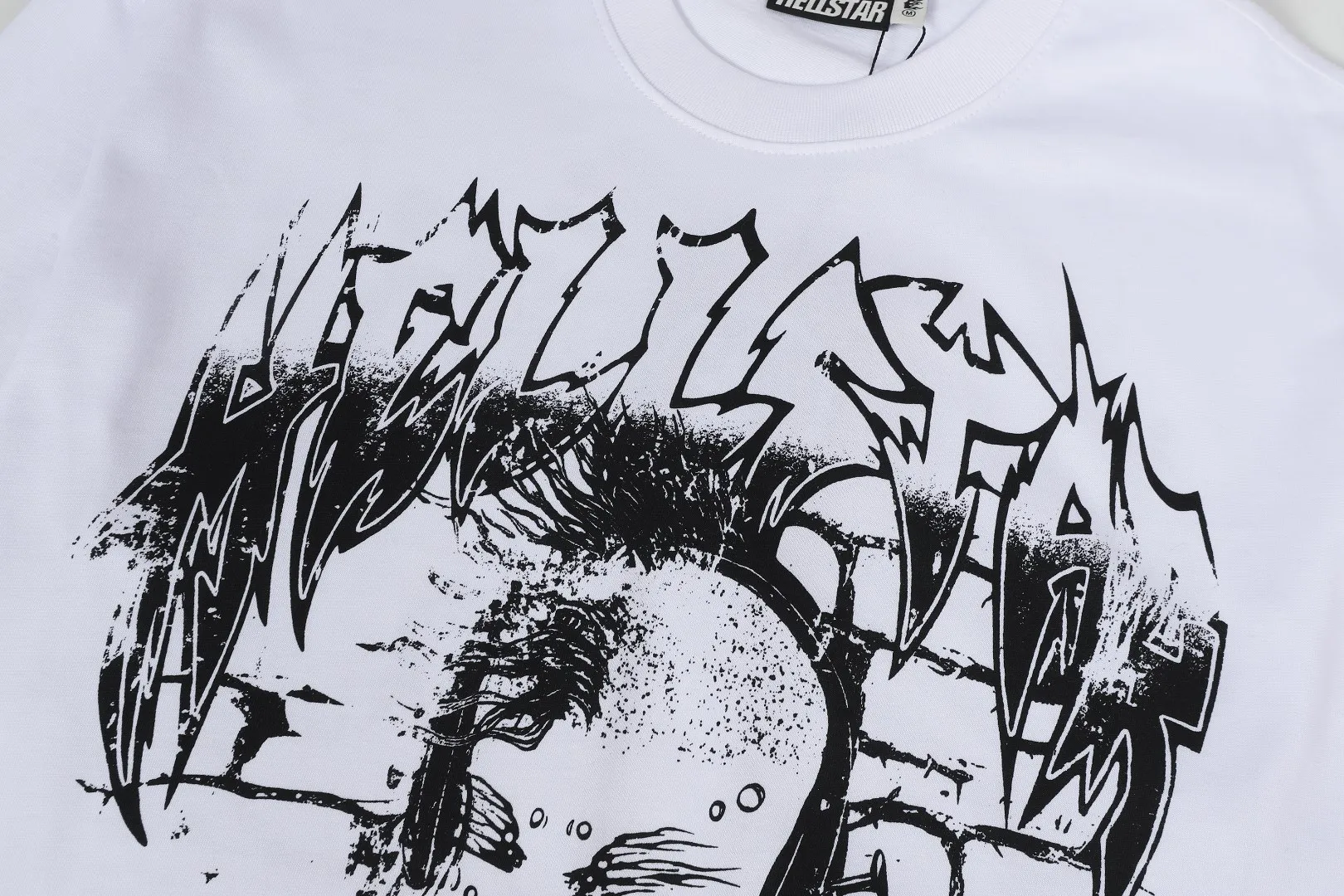 740# / I P54 Hellstar In Stock T （fabric):32 240 Sizes（size）：S-M- L- X L （colour）： Black/